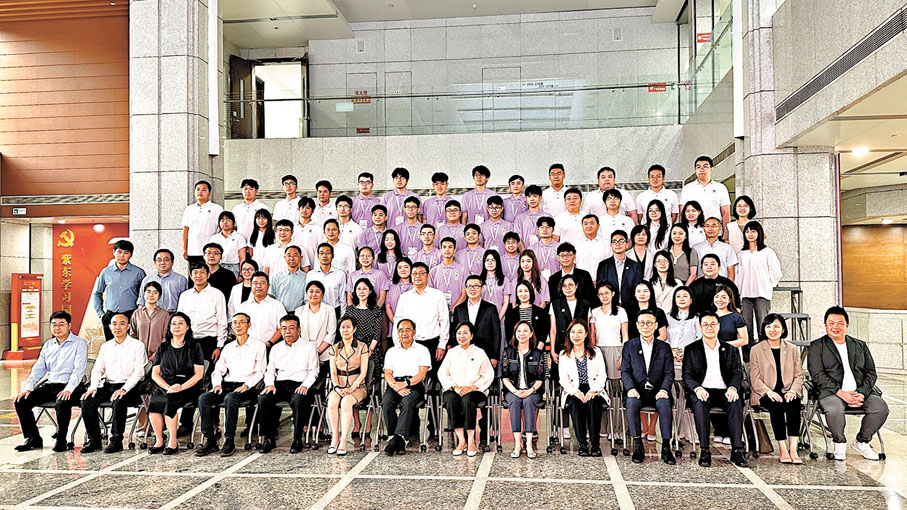 ●中國科學院—香港青年實習計劃開學禮昨日在中國科學院自動化研究所召開。香港文匯報記者李暢  攝